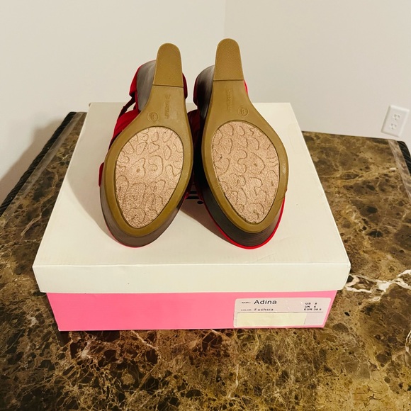 JustFab Bold Pink Wedge Sandals - Picture 5 of 6